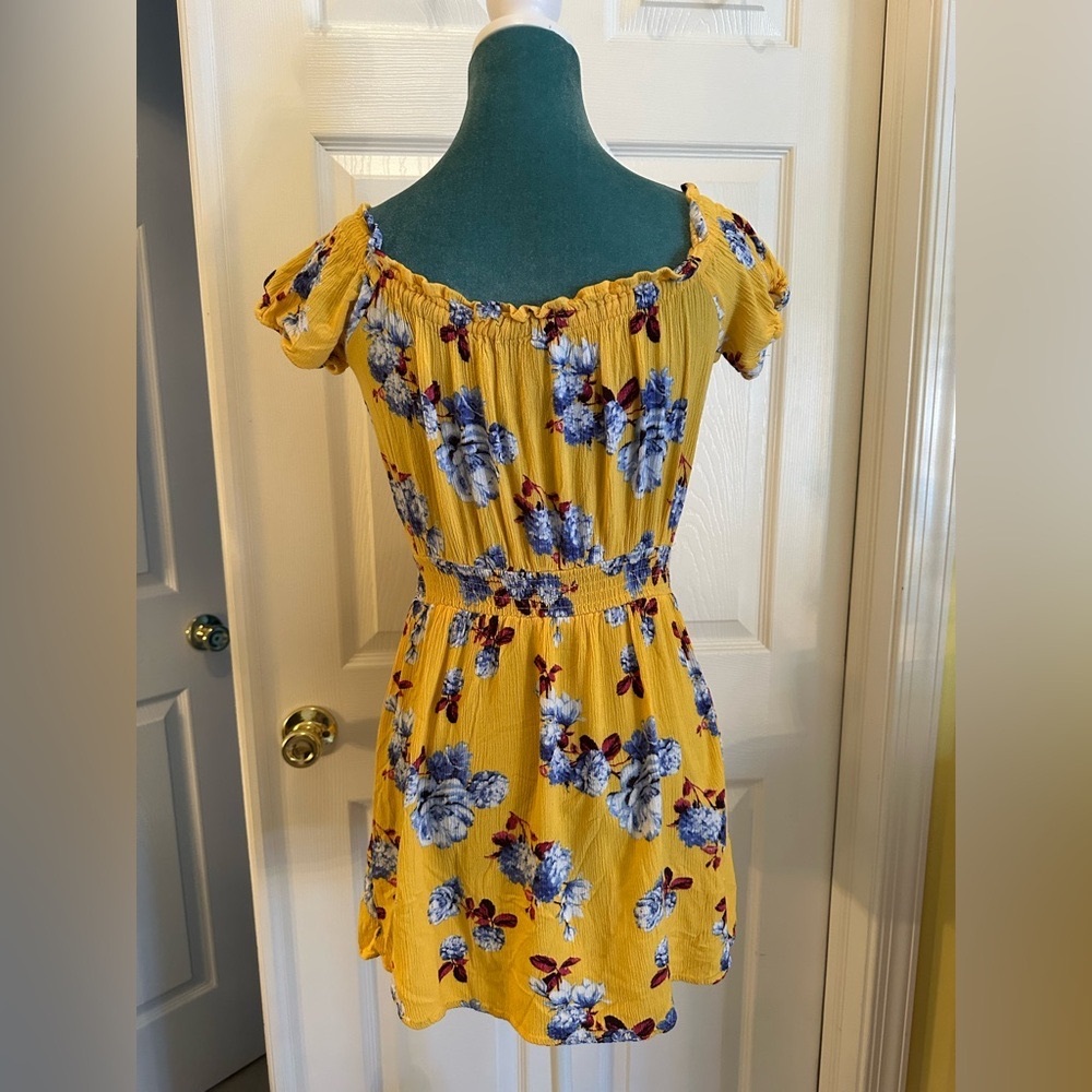 Rue21 Dress - Picture 5 of 8